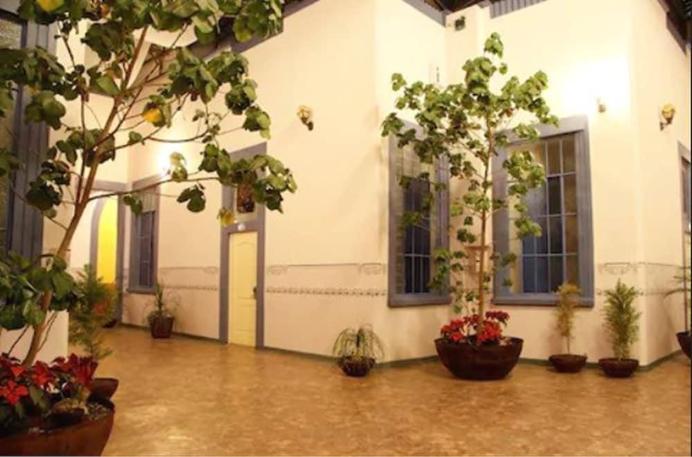 Hotel La Alhondiga Puebla de Zaragoza Esterno foto