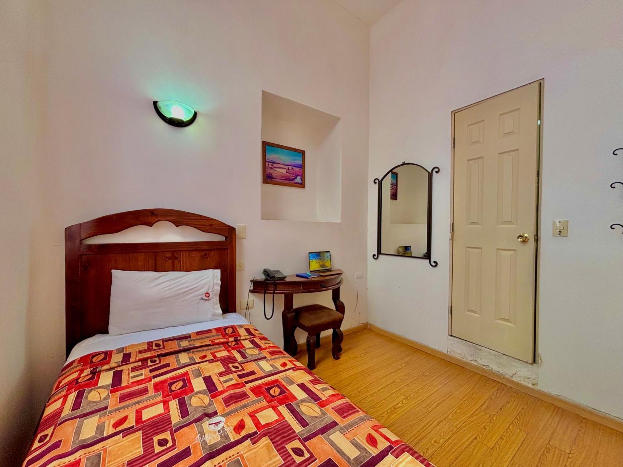 Hotel La Alhondiga Puebla de Zaragoza Esterno foto