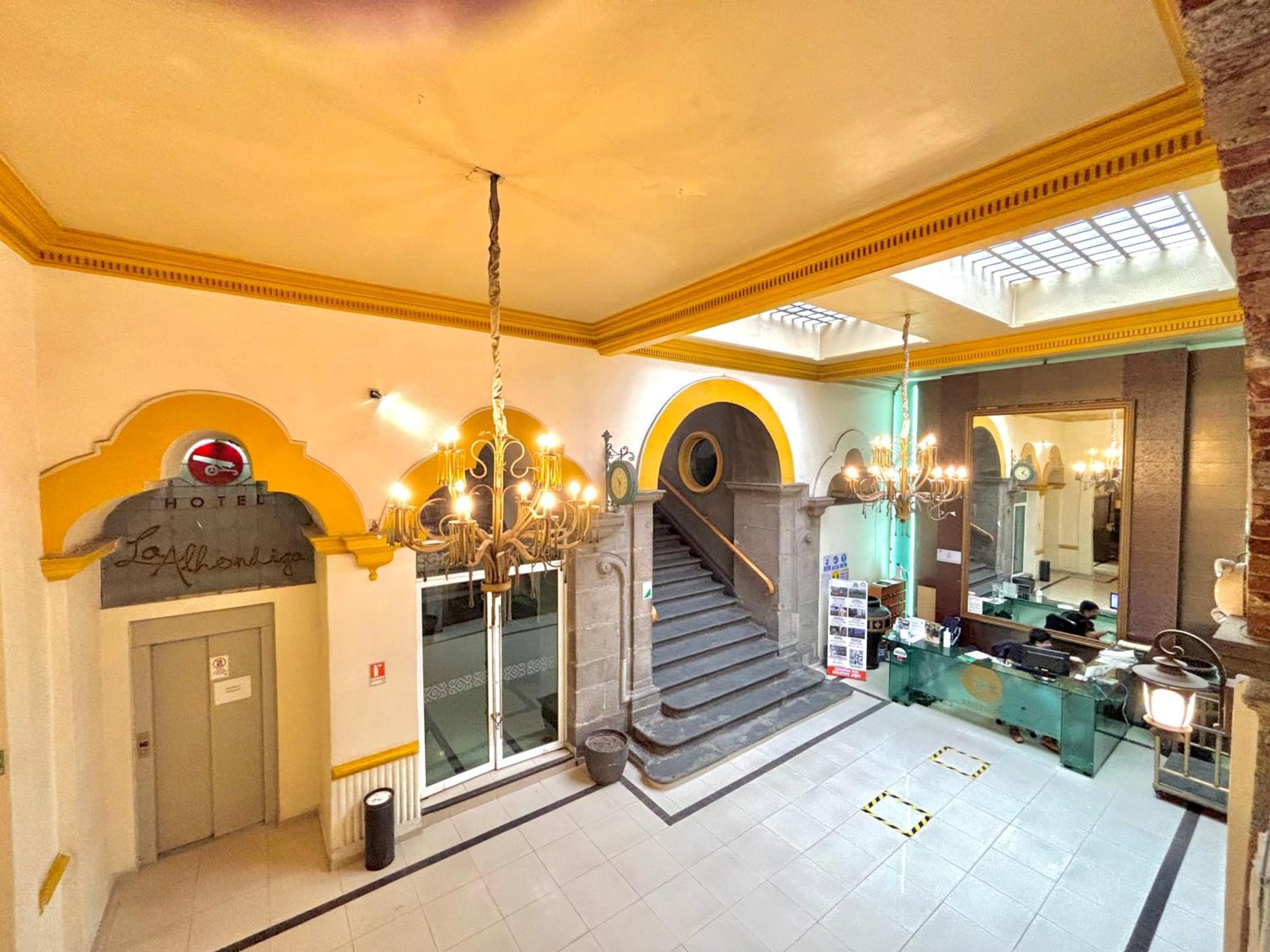 Hotel La Alhondiga Puebla de Zaragoza Esterno foto